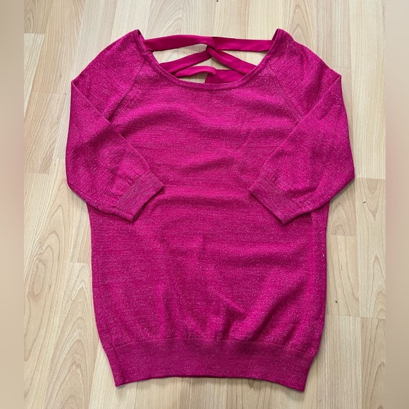 Women’s REITMANS  pink with silver sparkle top with gorgeous back detail size SM - Picture 2 of 2